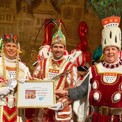 Prunksitzung Scheckübergabe